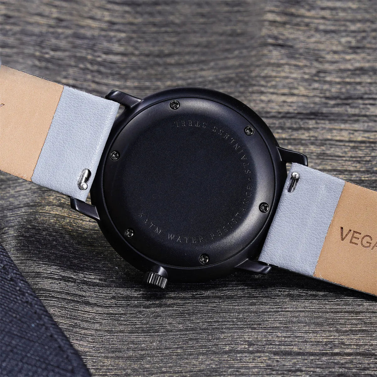 Vdear Unisex Quartz Watch – 38mm Leather Band, Luminous Dial